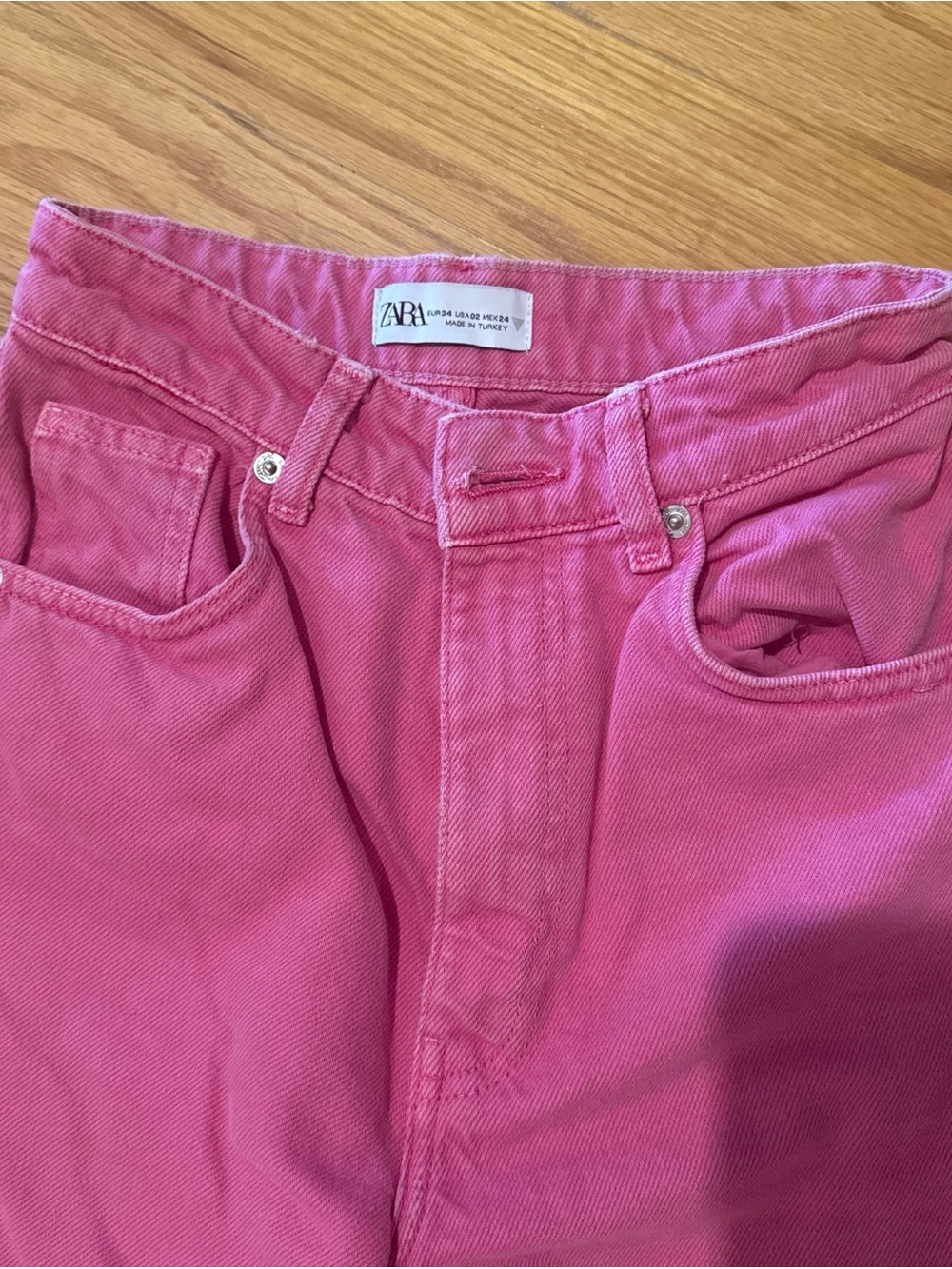 Zara High-Rise Wide-Leg Jeans in Bright Pink - Picture 4 of 4